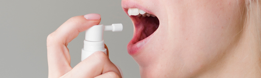 Обработка ротовой полости раствором хлоргексидина Обработка ротовой полости раствором хлоргексидина